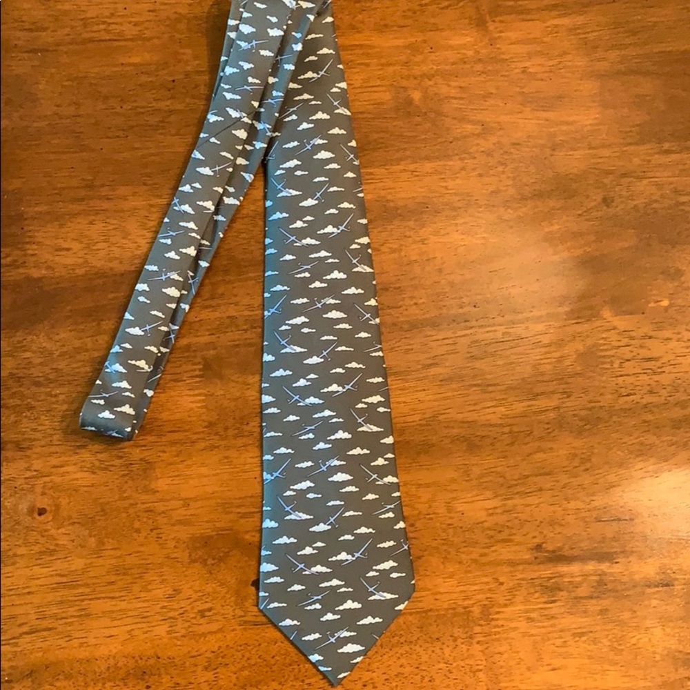 Hermès men’s tie with airplanes and clouds